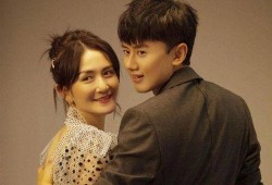 张杰爆料谢娜项链视频,揭秘明星夫妻甜蜜瞬间