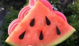 网红吃老汉瓜,传统美食新风尚