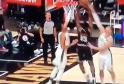 美记爆料字母哥是谁啊视频,美记爆料字母哥身份之谜