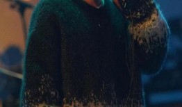 歌手被爆料小孩视频在线观看,家庭与公众形象的冲突