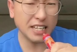 小伙隔离爆料视频播放,小伙爆料视频引发网友热议