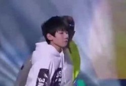 娱乐圈爆料圈内秘事九妹,九妹曝圈内秘事，惊爆不为人知的幕后真相